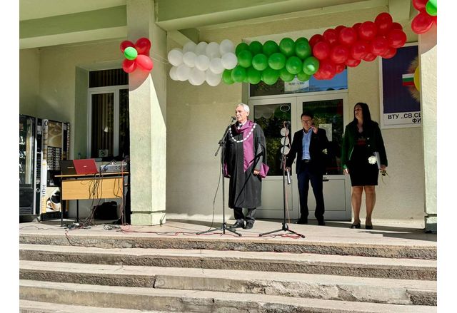 На тържествена церемония бе открита новата академична година във филиала