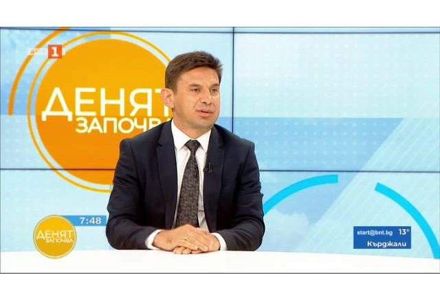 Халил Летифов