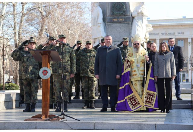 Хасково изпрати български военнослужещи на мироопазваща мисия в Косово