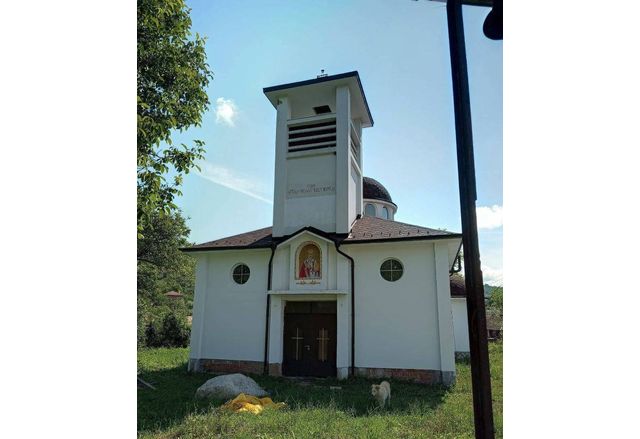 Храм "Св. Николай Чудотворец" в село Ослен Криводол