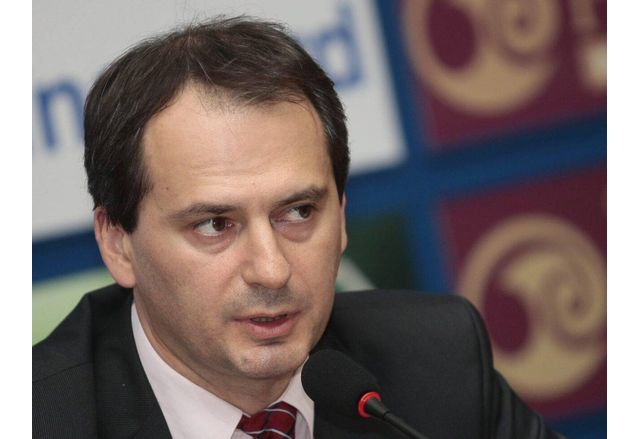 Българският журналист Христо Грозев който бе обявен за издирване от