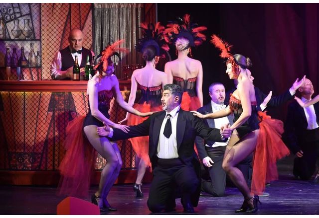 След големия успех на двата премиерни спектакъла на Царицата на