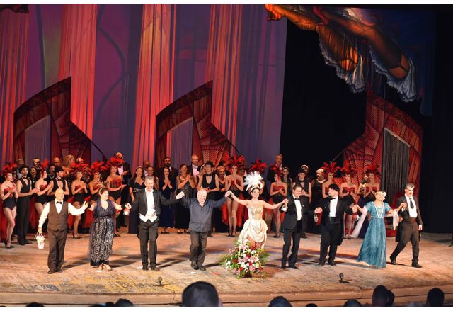 След безспорния успех на премиерата на оперетата от Имре Калман
