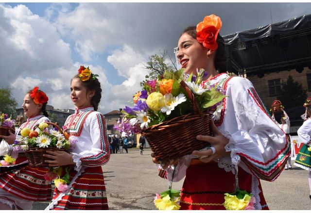 Празничното шествие за Цветница в Ловеч е в неделя 9
