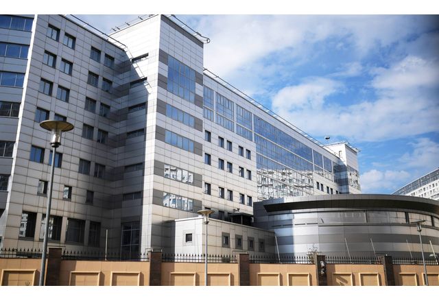 Великобритания заяви днес че е въвела санкции срещу повече от