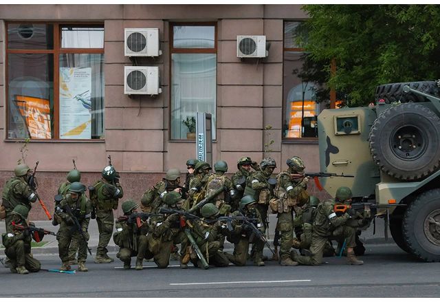 Военните обекти и административните сгради в руския град Воронеж преминаха