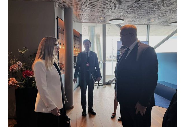 Министър Велислава Петрова проведе среща с украинския външен министър Андрий Сибига 