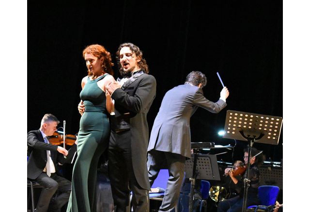 Официално откриха с концерт ремонтираното читалище "Родолюбие" в Асеновград