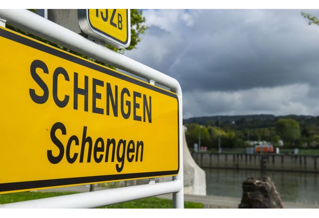 От днес България е член на Шенгенското пространство по въздух