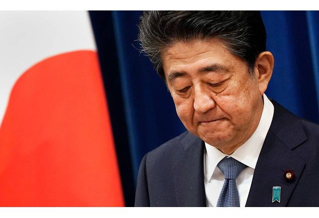 Бившият японски премиер Шиндзо Абе е починал в болница след