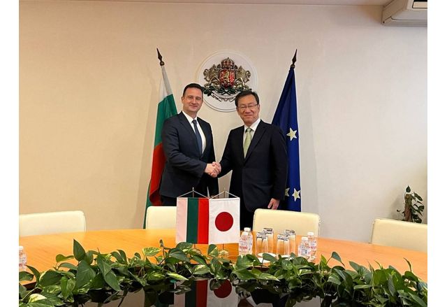 Министърът на енергетиката Жечо Станков посрещна днес в министерството посланика