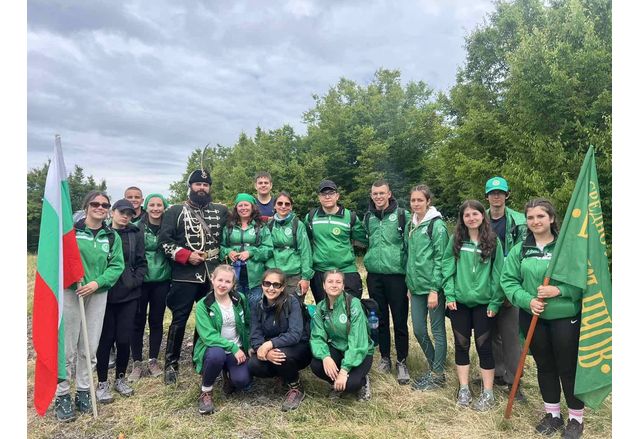 С възпоменание на градския площад днес жители и гости на