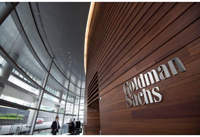 Goldman Sachs оценява справедливата цена на суровия петрол на малко