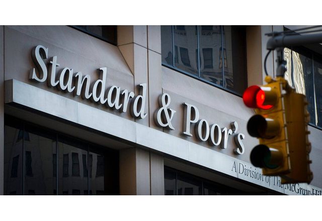 Рейтинговите агенции S P и Fitch повишиха дългосрочния суверенен кредитен рейтинг