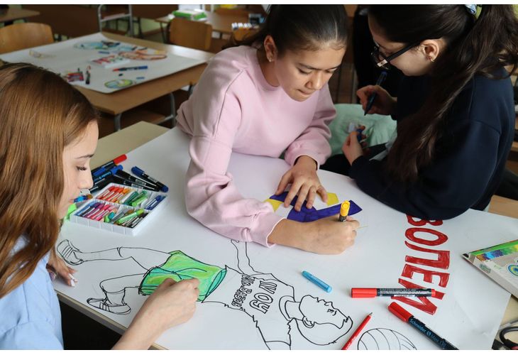 Творчески работилници, организирани в рамките на регионална инициатива "Аз успявам" на РУО-Търговище по проект "Успех за теб"