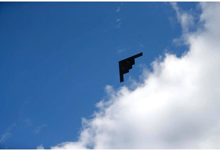 Бомбардировач B-2