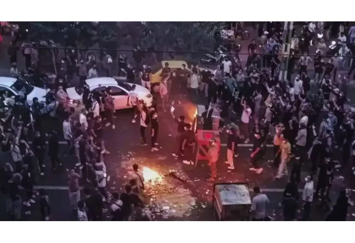 Бунтове в Иран