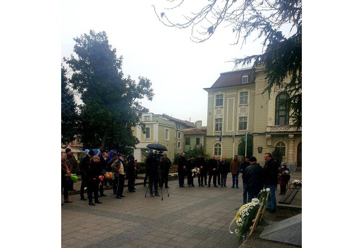 В Пловдив почетоха паметта на жертвите на комунистическия режим