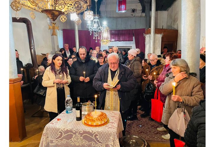 Десетки жители на село Чирен отбелязаха заедно големия християнски празник