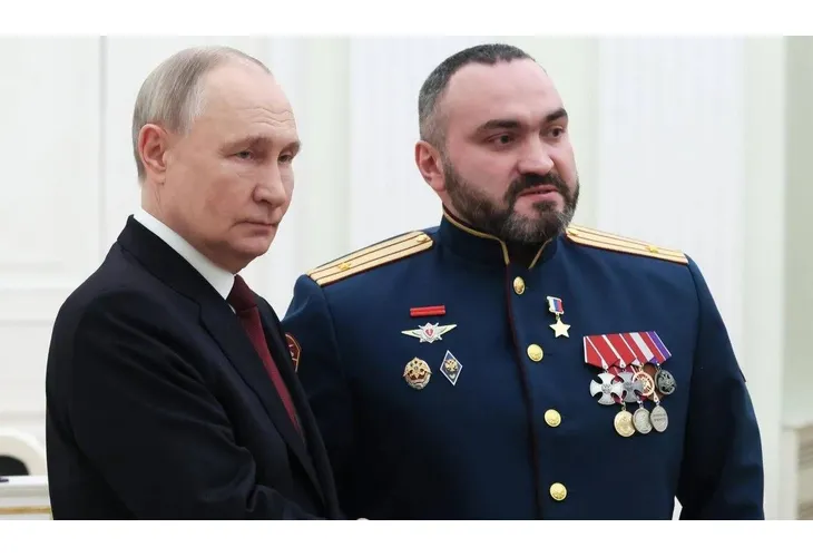 Веннопрестъпниците Владимир Путин и Марат Тибулин Веннопрестъпниците Владимир Путин и Марат Тибулин
