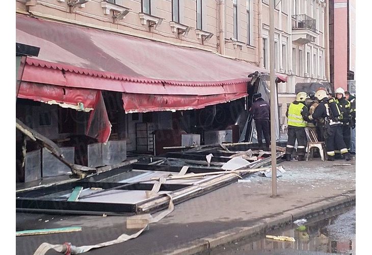 В центъра на Санкт Петербург беше взривено кафенето Street bar,
