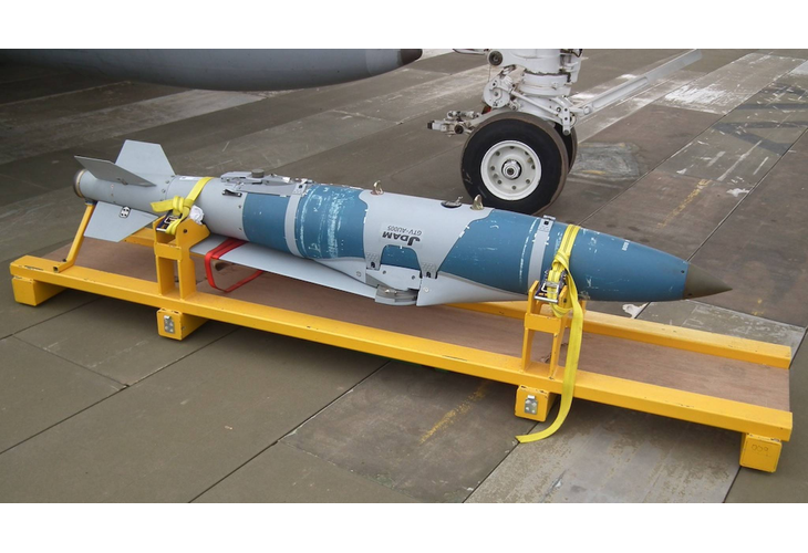 Високопрецизни бомби JDAM