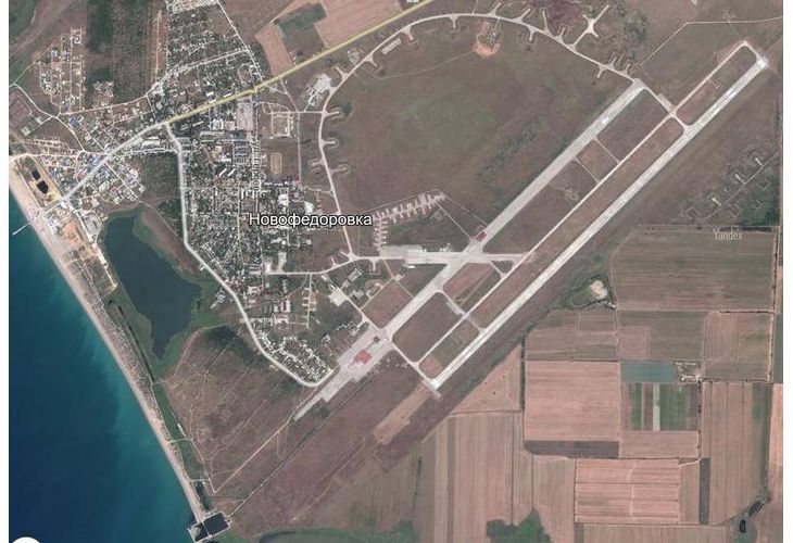 Военното летище в Новофьодоровка преди бомбардировката