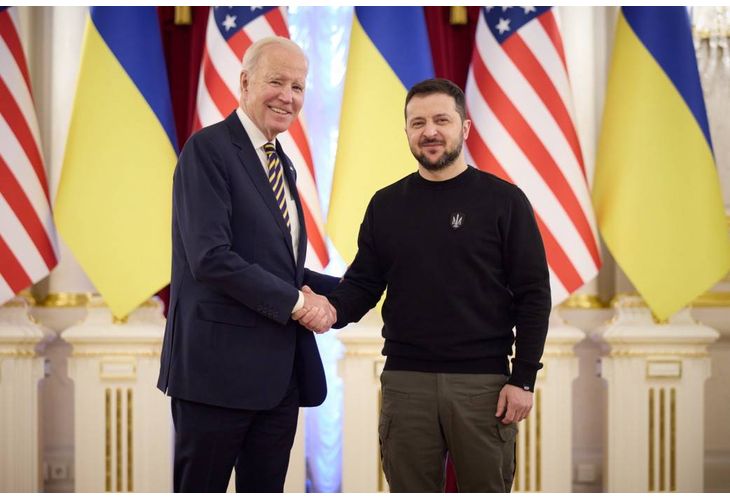 Президентът на Украйна Володимир Зеленски призова държавния глава на САЩ