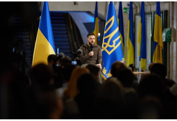 Украинският президент Володимир Зеленски заяви днес, че Киев ще напусне