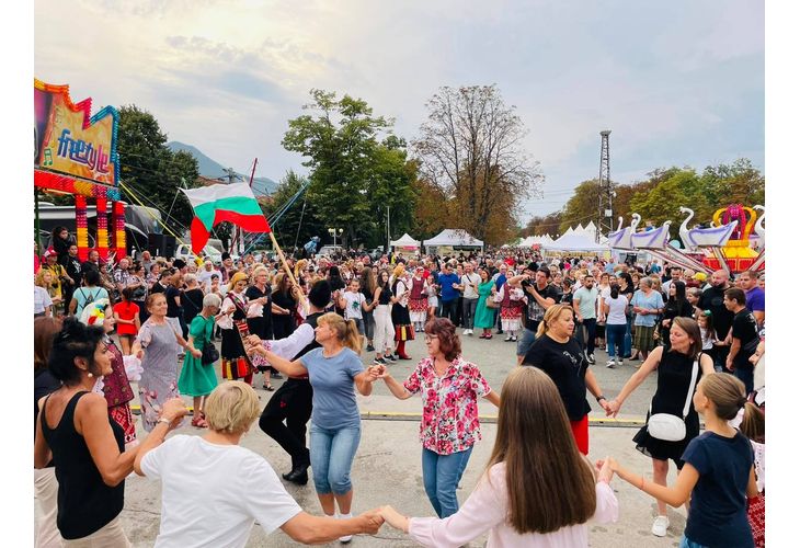 Врачанският есенен панаир е открит  Врачанският есенен панаир е открит