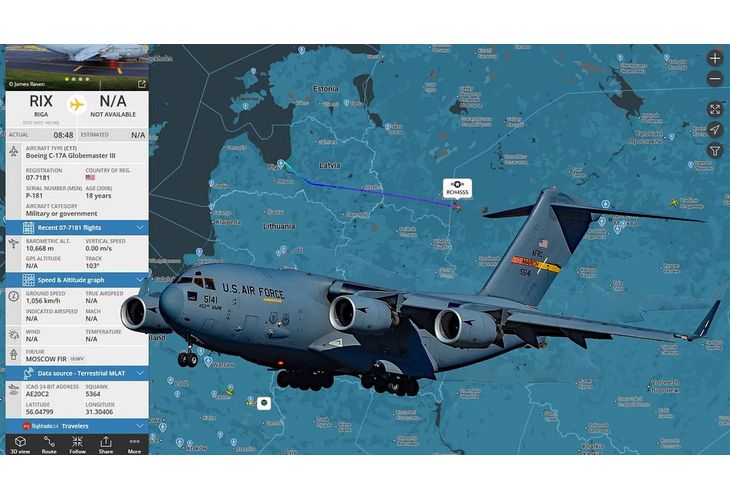 Във Внуково кацна американски военен самолет