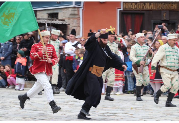 България отбелязва 147 години от Априлската епопея. По традиция на