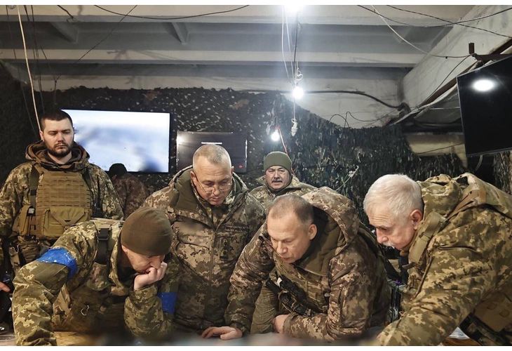 Командващият Сухопътните войски на Украйна генерал-полковник Александър Сирски отбеляза, че