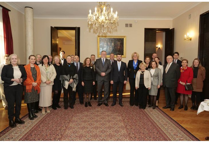 Георг Георгиев пред посланиците на държавите от ЕС в София Георг Георгиев пред посланиците на държавите от ЕС в София