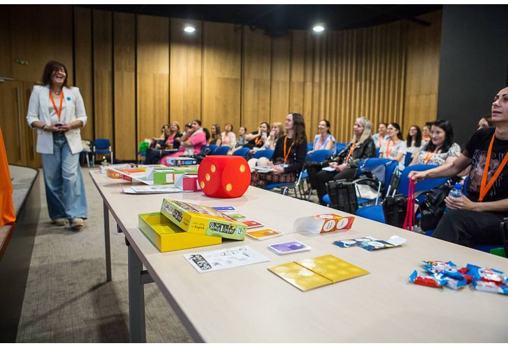 Над 100 преподаватели се присъединиха към конференцията "Ден на езиците с ELi Publishing Group" Над 100 преподаватели се присъединиха към конференцията "Ден на езиците с ELi Publishing Group"