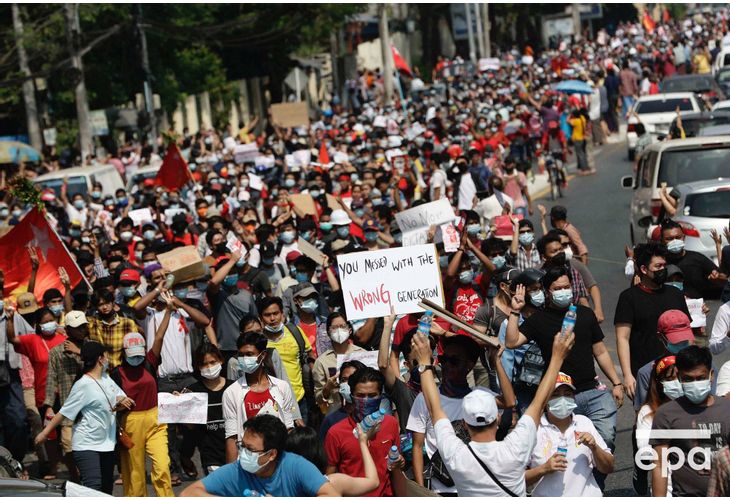 Десетки хиляди протестираха отново в Мианма срещу извършителите на военния преврат