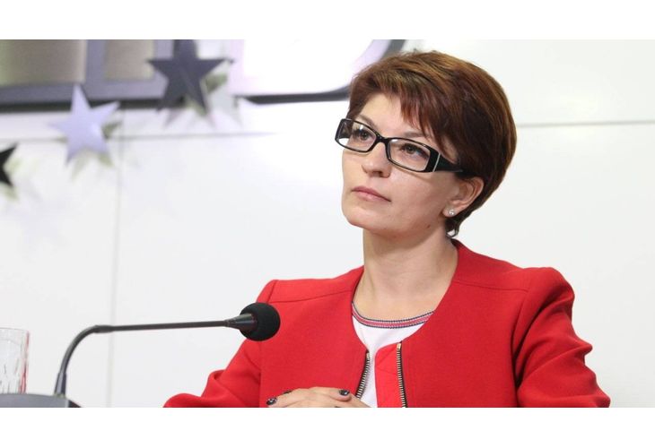 Десислава Атанасова, председател на ПГ на ГЕРБ-СДСФейсбукПрез 2 години по