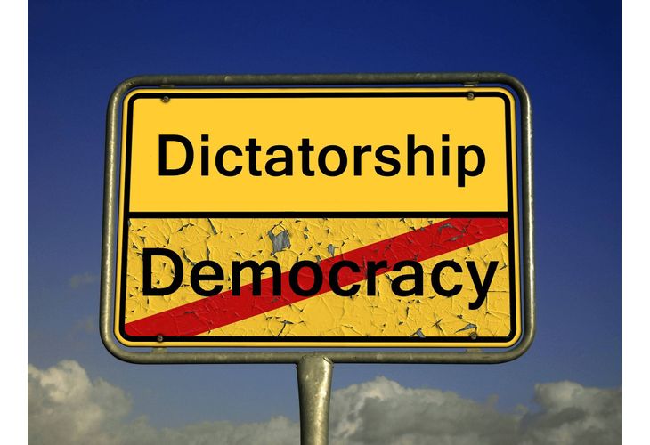 Диктаторският режим у нас става основа на корупцията