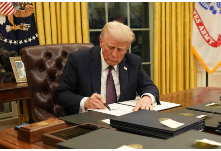 Доналд Тръмп Доналд Тръмп