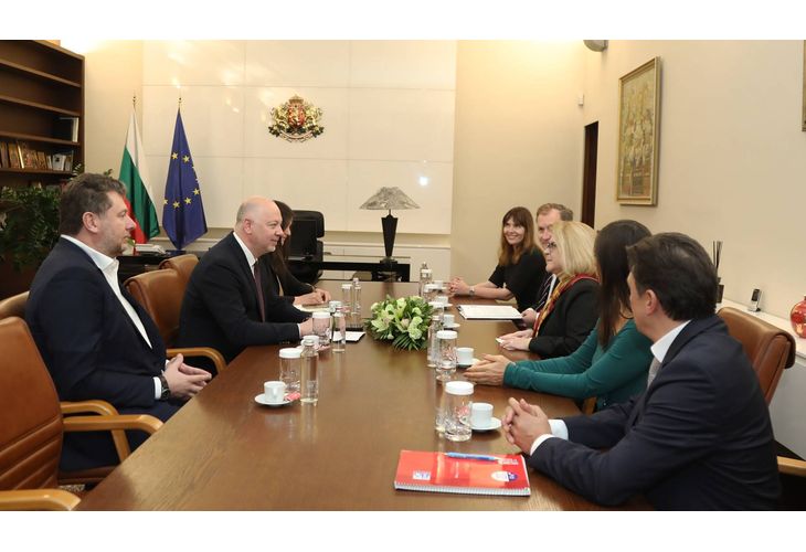 Възможностите за задълбочаване на сътрудничеството обсъди премиерът Желязков с вицепрезидента на "Моторола Солюшънс" Майкъл Каае 