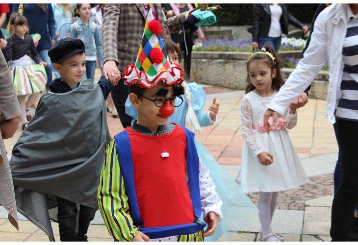 Забавления за деца и родители за празника на Шумен