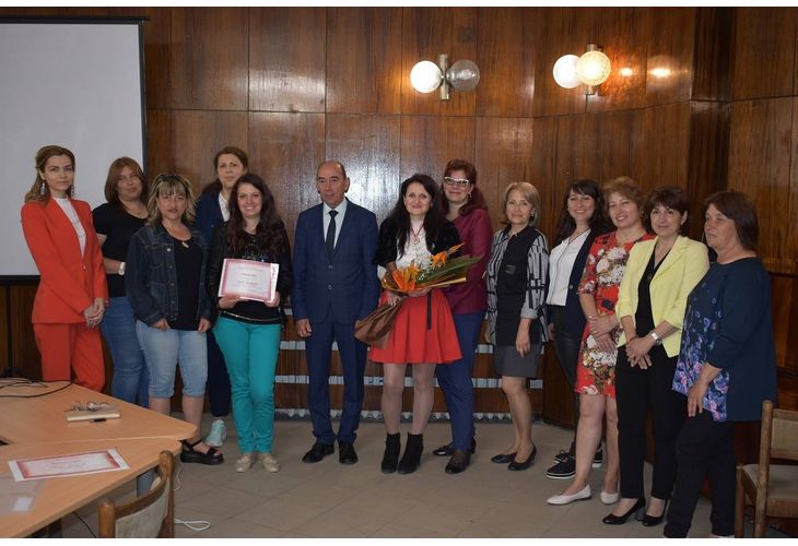 Днес библиотекарите в България честват своя професионален празник. В Асеновград