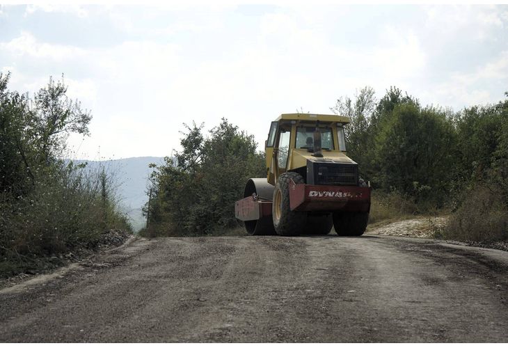 Започва текущ ремонт на временната пътна отсечка между мездренските села Крета и Ребърково 
