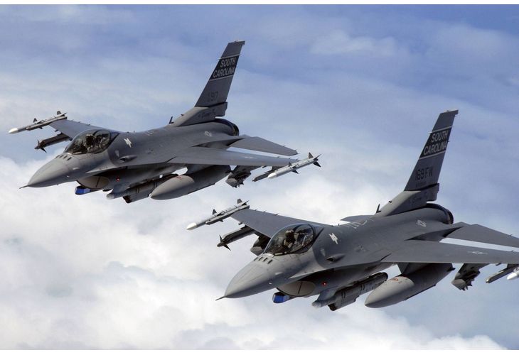 САЩ одобриха изпращането на изтребители F-16 в Украйна от Дания