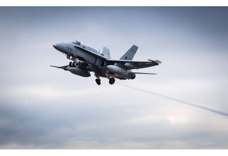 Испански изтребител F-18