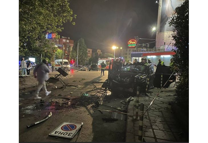 Тежка катастрофа стана тази нощ в София - до метростанция