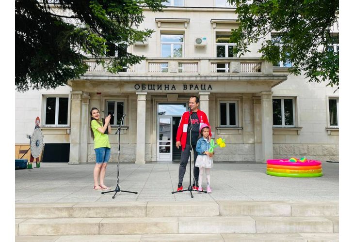 Кметът Калин Каменов откри четвъртото издание на детски празник Усмивка