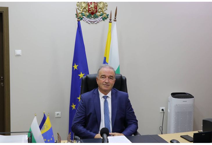 Кметът на Асеновград д-р Христо Грудев направи отчет на трите
