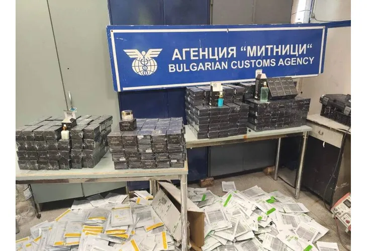Контрабандна козметика Контрабандна козметика