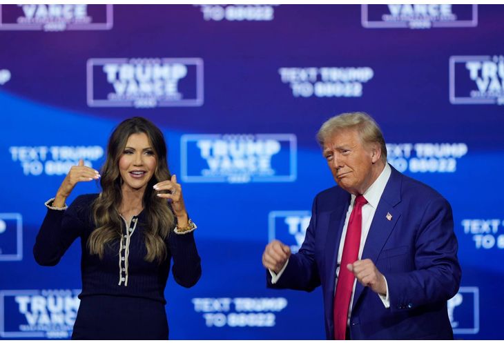 Кристи Ноем и Доналд Тръмп